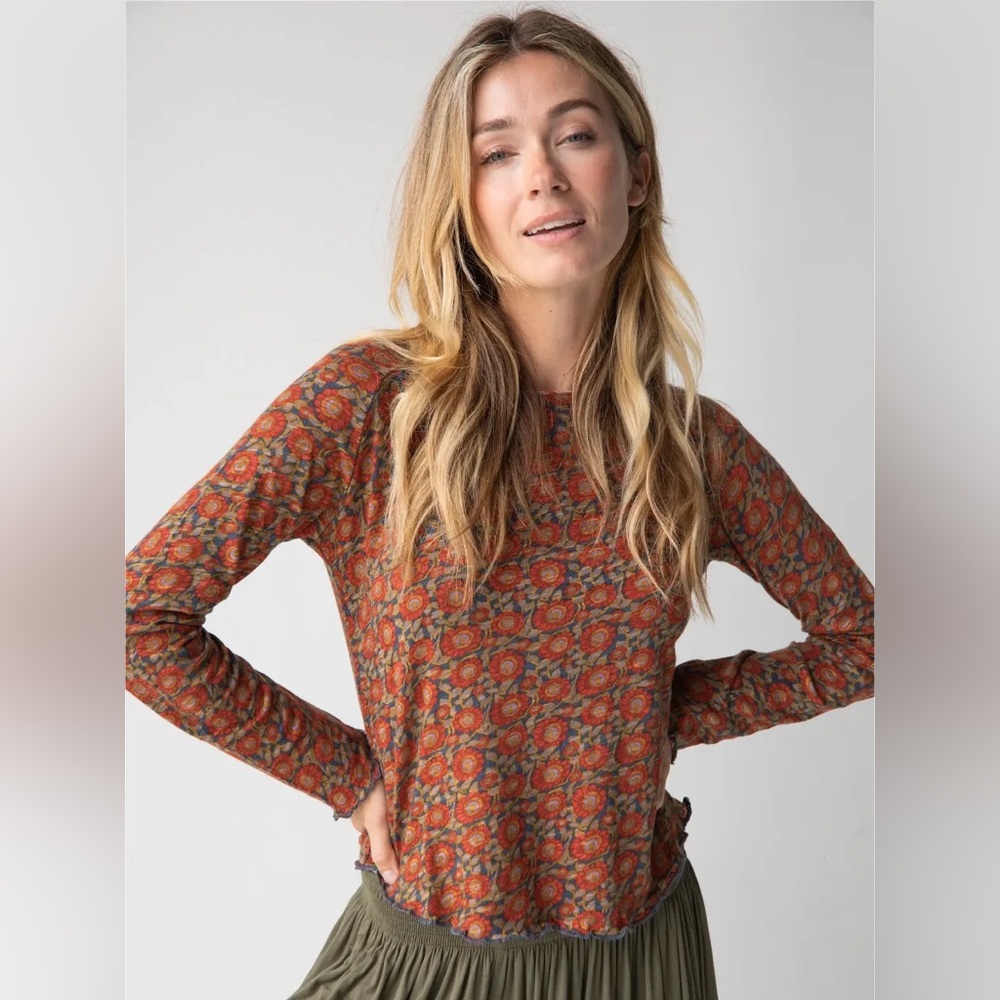 NATURAL LIFE Floral Curly Hem Reddish Navy Olive Lily Top, X-LARGE